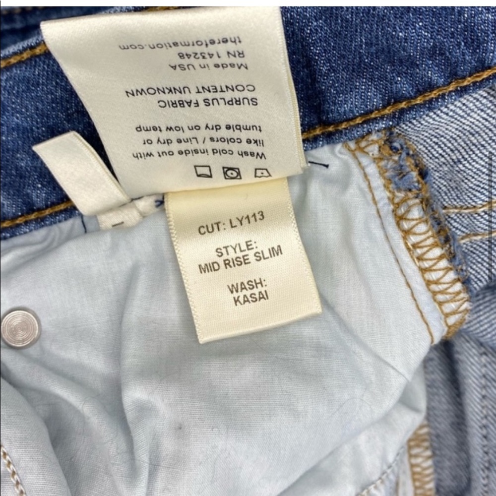 Reformation Mid Rise Jeans 💙 - Picture 4 of 5